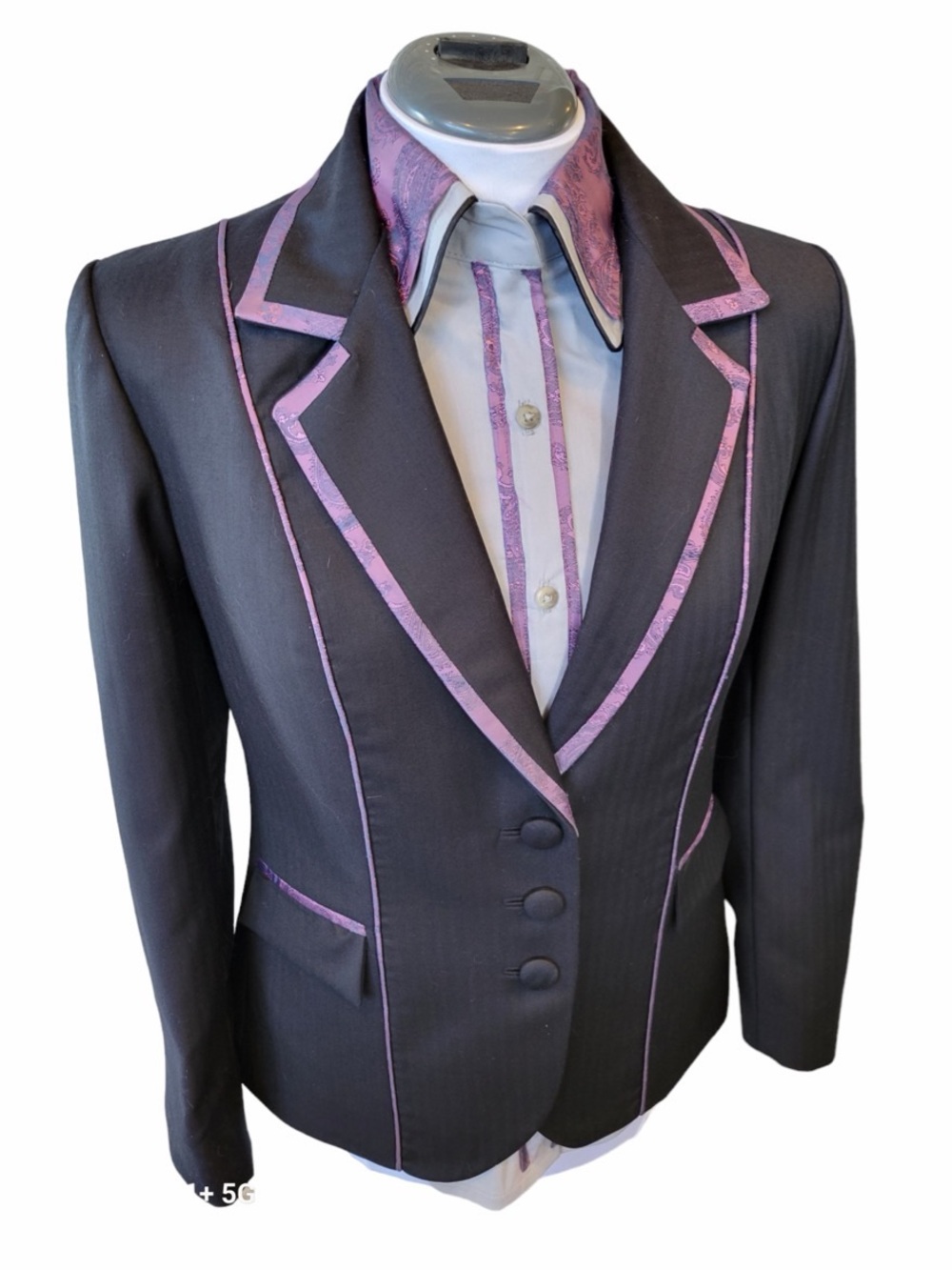 Private Label showmanship suit
